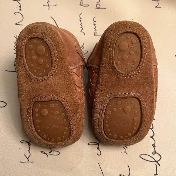 Consciously Baby Woven T-Strap Flat EUC - Picture 4 of 4